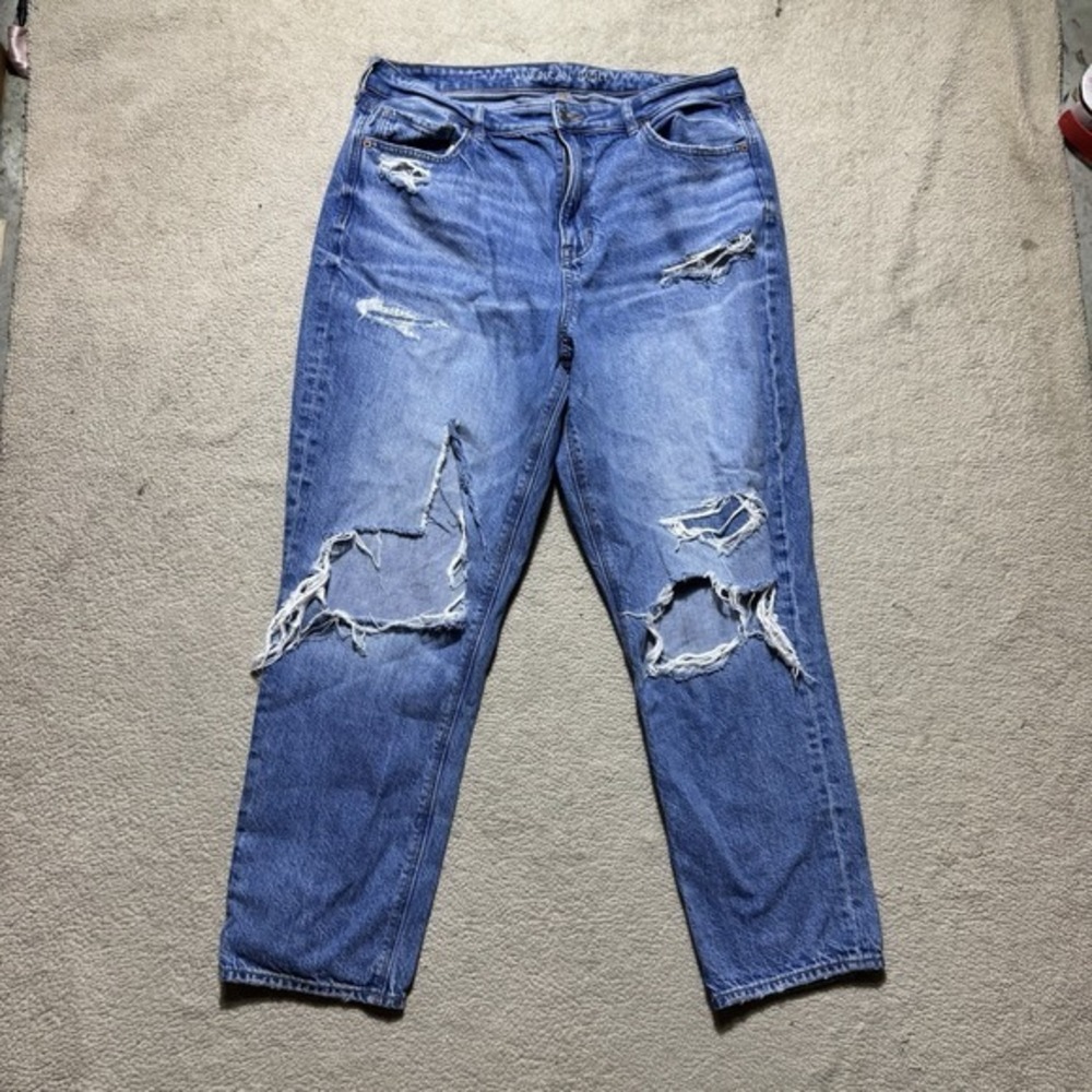 American Eagle Jeans Womens 14 Mom Jean Distressed‎ Light Wash Cotton Meas 32x27